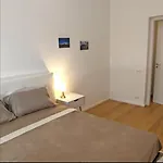 Angi *