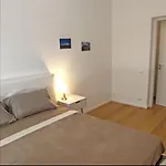 Angi *